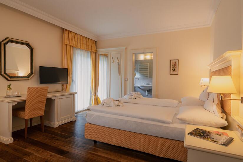 hotel-starkenberg-zimmer-2025-web-lq-8