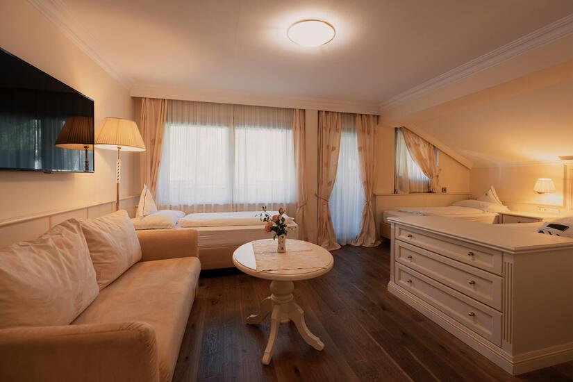 hotel-starkenberg-zimmer-2-0-web-lq-17